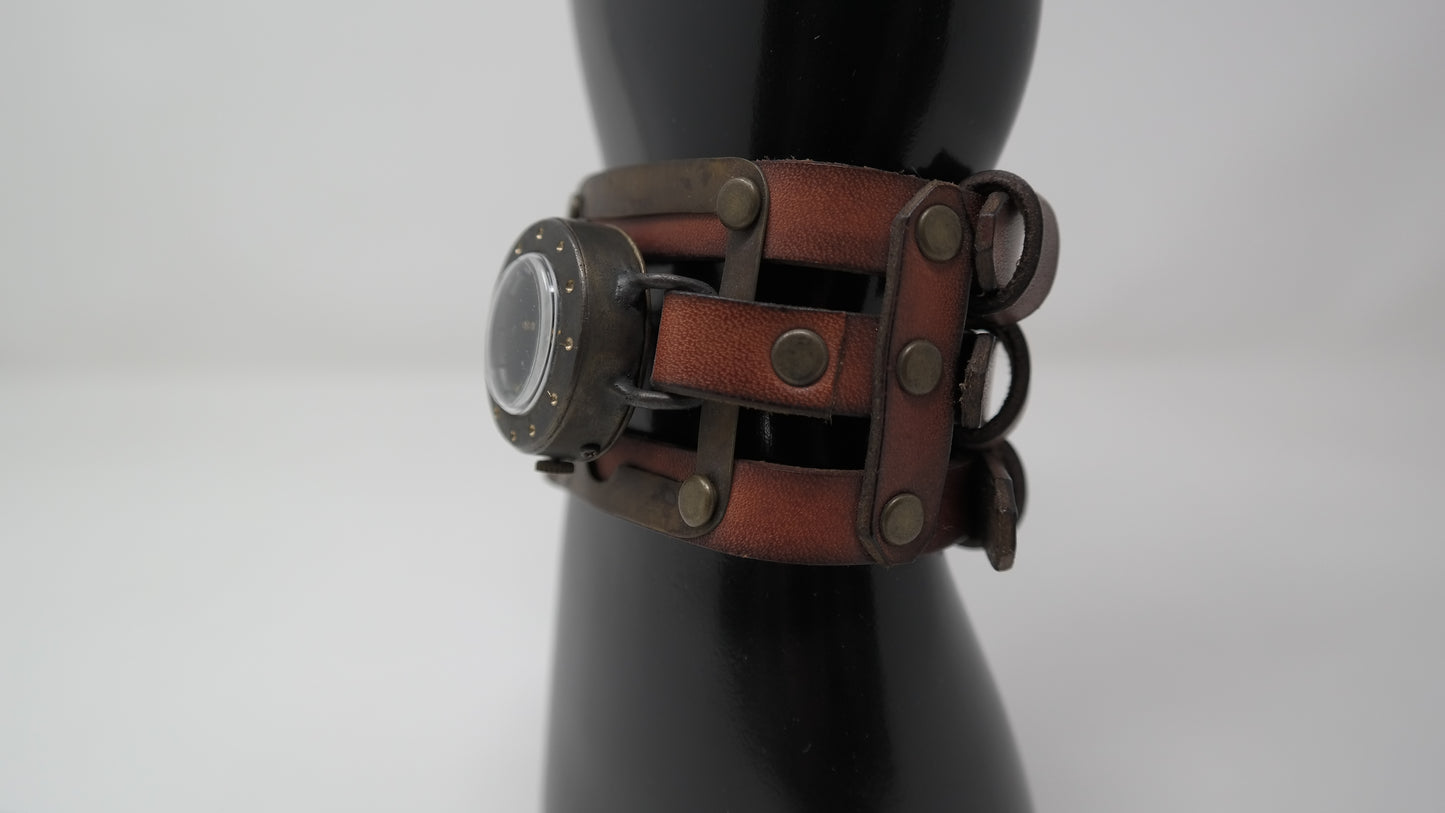 RELOJ ARTESANAL JAPONÉS: "LA JAULA DE LAS HORAS REBELDES"