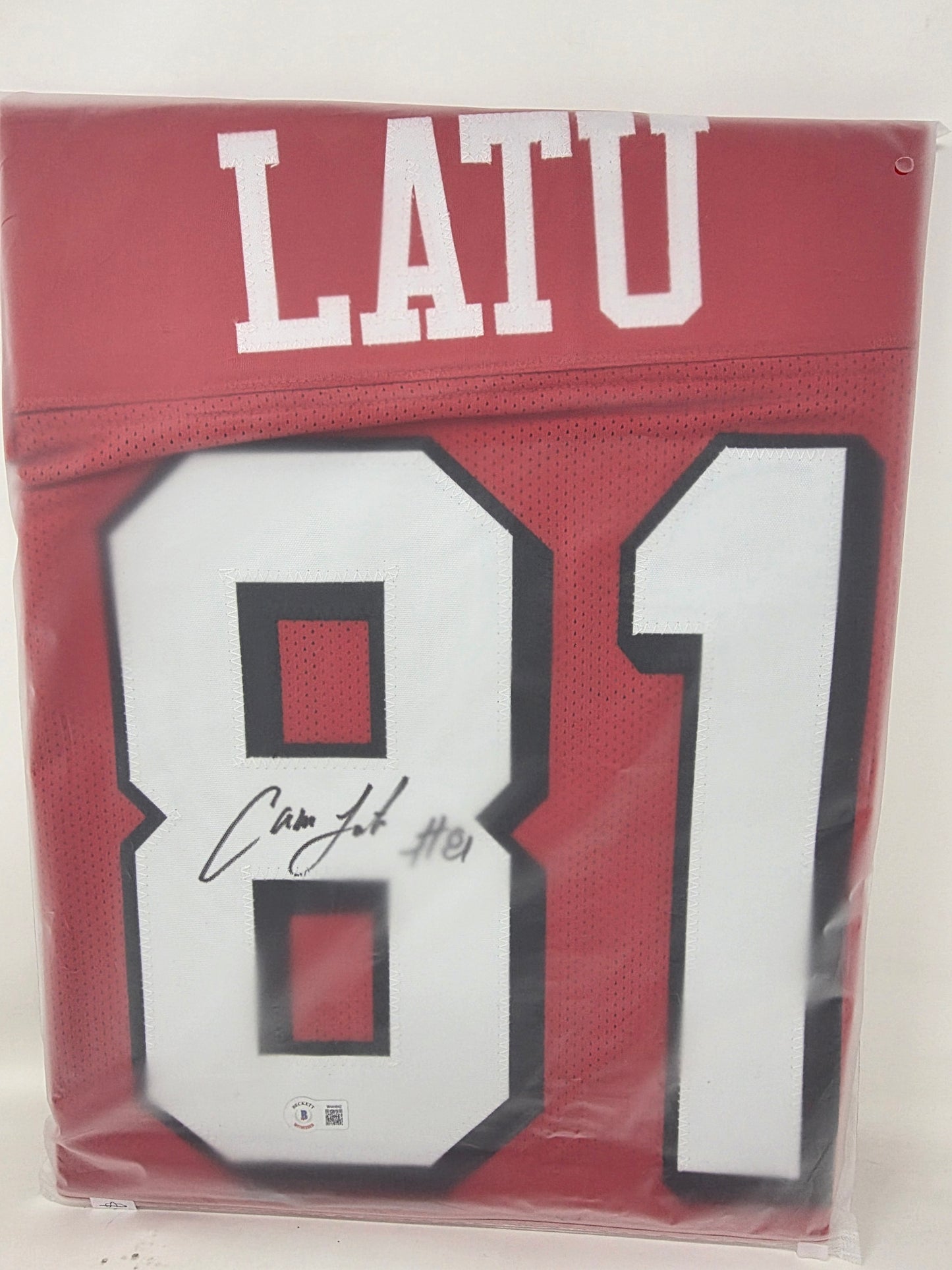 JERSEY AUTOGRAFIADO — CAMERON LATU #81 San Francisco 49ers  ·  Certificado Beckett Witnessed  ·  Cert. W444842