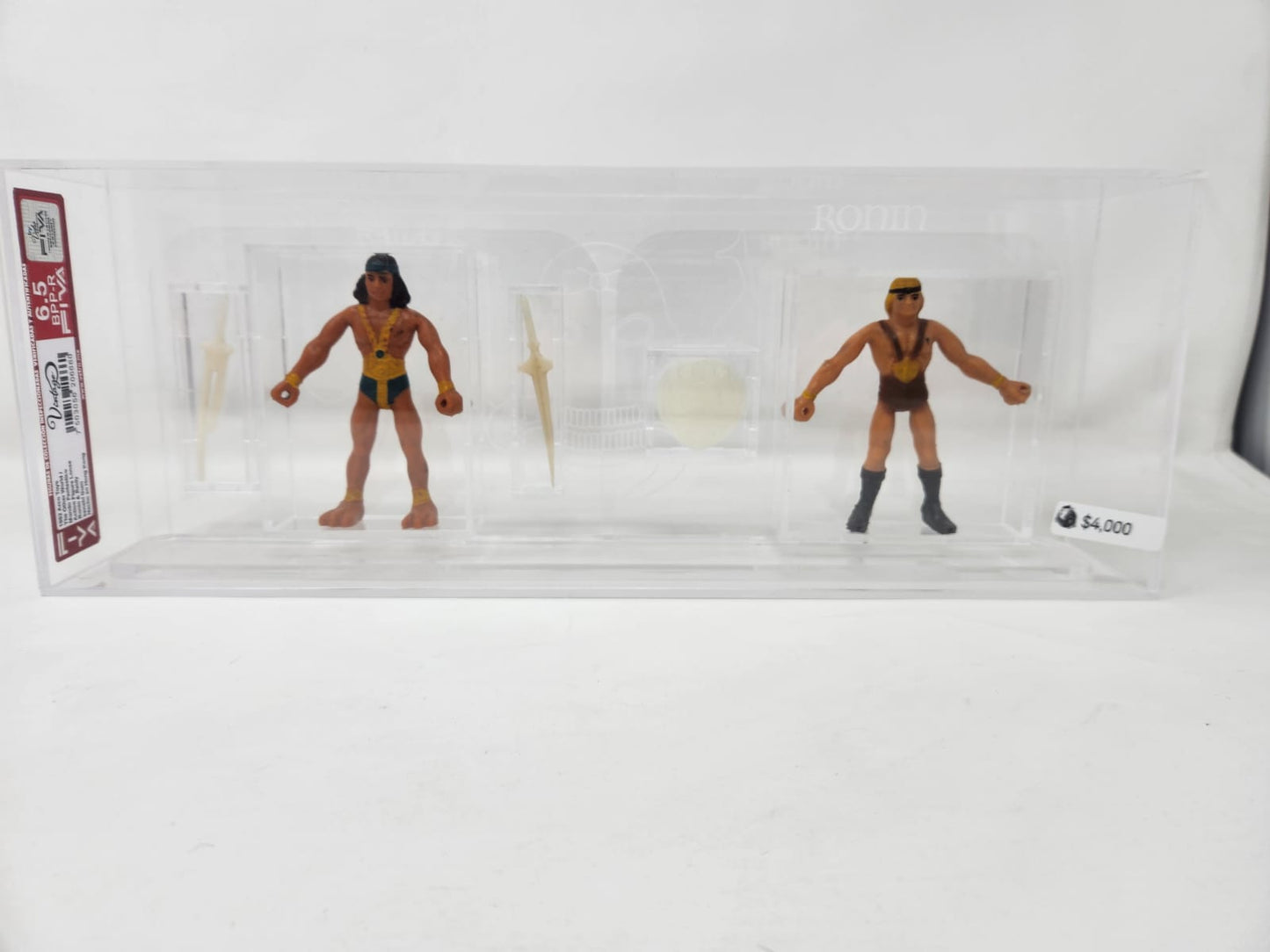 GUERREROS — THE OTHER WORLD / MUNDO FANTÁSTICO — ARCO TOYS — 1982 — DOS FIGURAS KESHI GUM LOOSE CON ACCESORIOS GLOW-IN-THE-DARK — ENCAPSULADAS VINTAGE COLLECTIONS CALIFICACIÓN 65 PP-R EVA