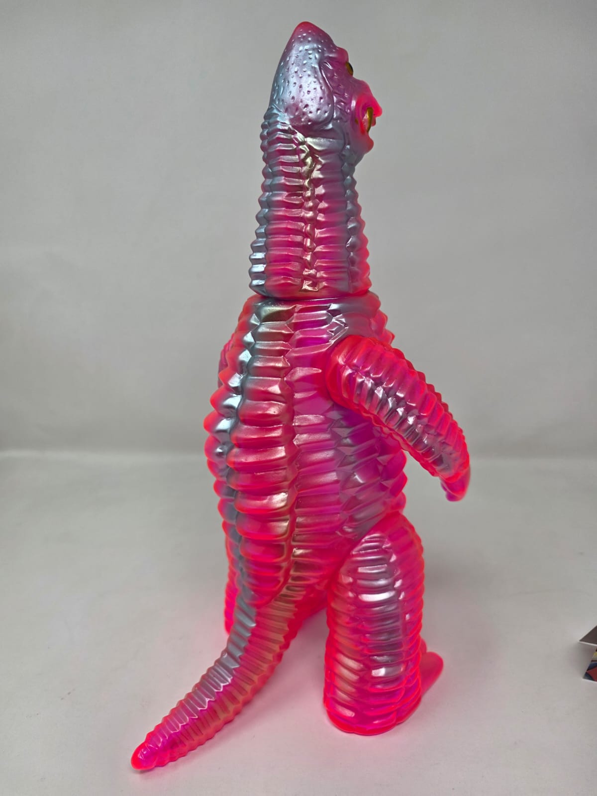Red King (レッドキング) — 世紀の大怪獣シリーズ / Seiki no Daikaijū Series — MARUSAN TOY — Sofubi — Made in Japan — 450 Pink Neon Ver. 2025 — ©円谷プロ (Tsuburaya Productions)