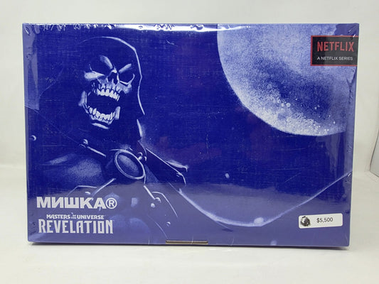 SKELETOR — MISHKA NYC® × MASTERS OF THE UNIVERSE: REVELATION — CAJA DE APPAREL SELLADA — c.2023
